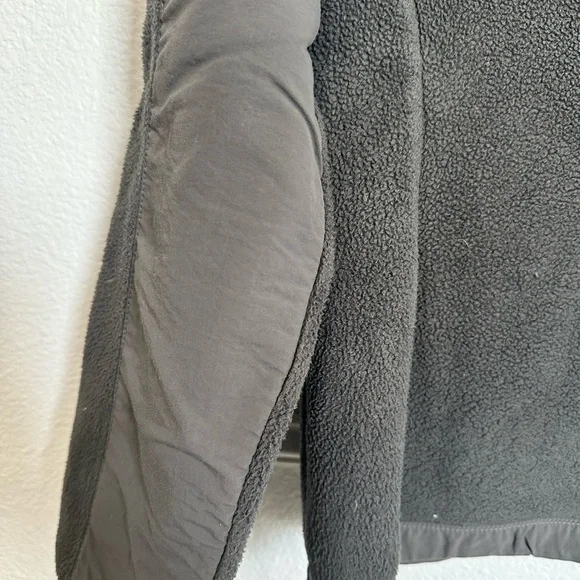 The NorthFace women’s Fleece jacket Small - Picture 6 of 7
